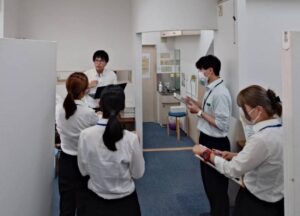 講師への指示の様子
